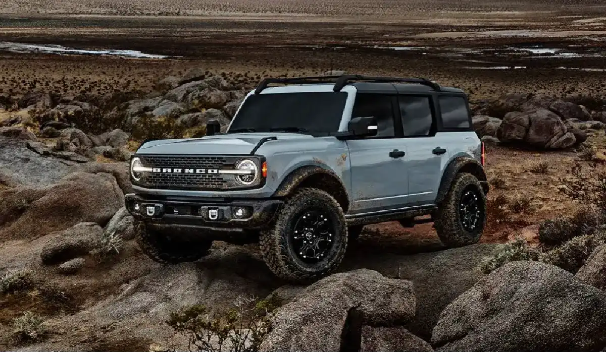 Ford - Bronco Raptor 4Dr - Luxury Car Rentals - Preowned Luxury Car - Exclusive Concierge Club.webp